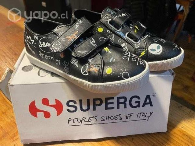 Botas y zapatillas niña