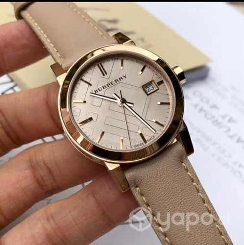 Reloj Burberry correa de Cuero en caja