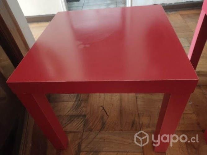 2 mesas Rojas