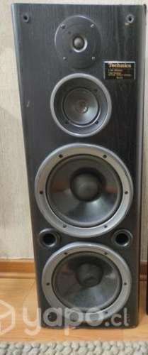Parlantes technics