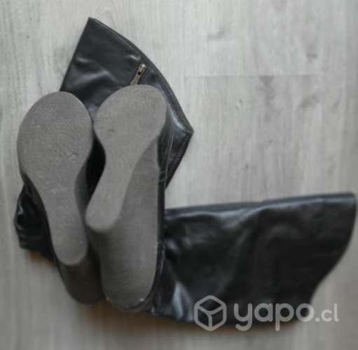 Botas de cuero marca Exotica