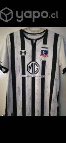 Polera colo colo original autografiada