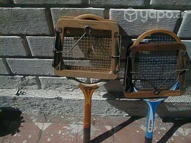 Raqueta de tenis antigua