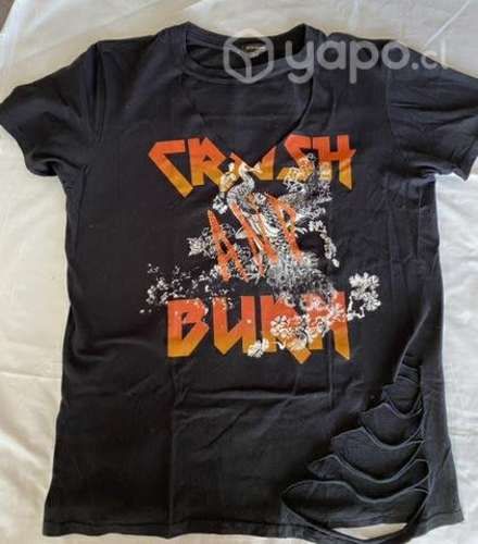 Polera negra . River Island . Talla L