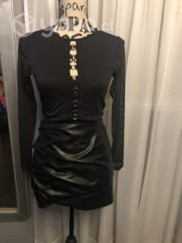 Hermoso crop con transparencia en espalda y brazos