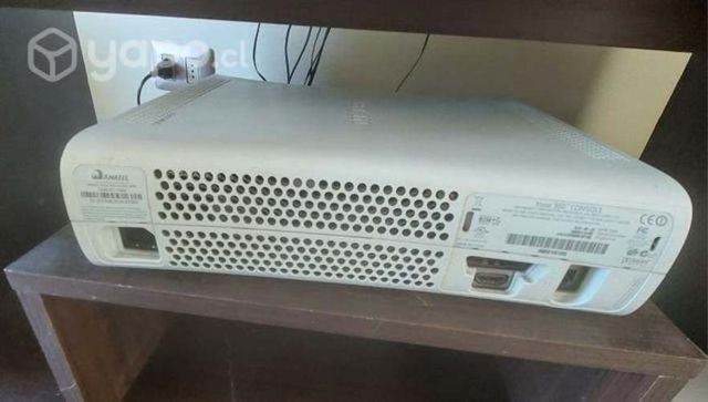 XBOX 360 fat ± kinect + 2 controles