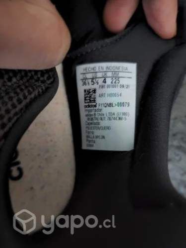 Zapatillas Adidas Racer TR21