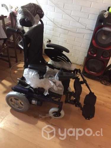 Silla de ruedas eléctrica c/ control de mando