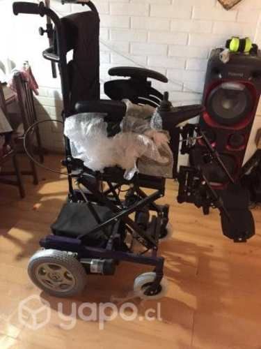 Silla de ruedas eléctrica c/ control de mando