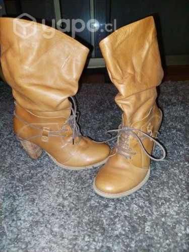 Botas de cuero camel