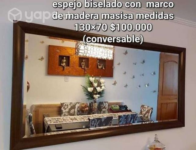 Espejo biselado con marco de madera masisa