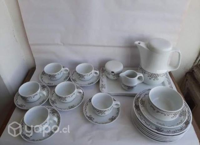 Loza alemana blanca pintada a mano