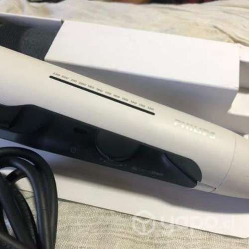 Alisadora de cabello nueva