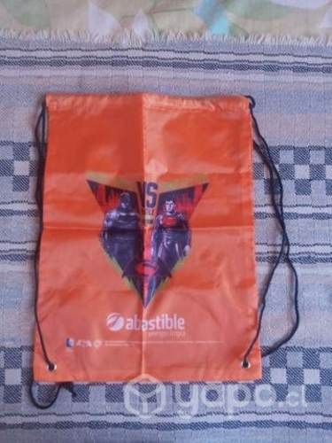 Mochila deportiva de batman vs superman nuevo
