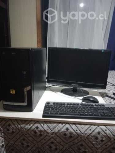 Computador CPU Monitor teclado y mouse