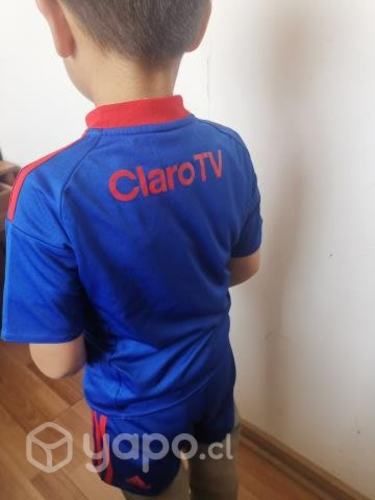 Short y camiseta original de la U