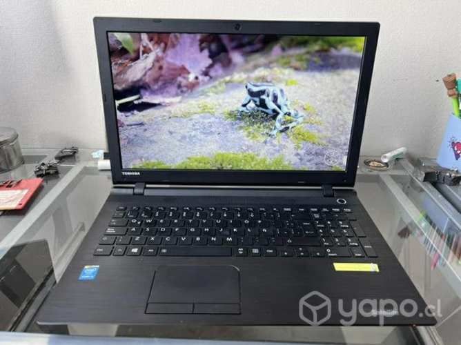 Notebook Toshiba 15 i3-4GB-SSD250GB+W10+Offic2021