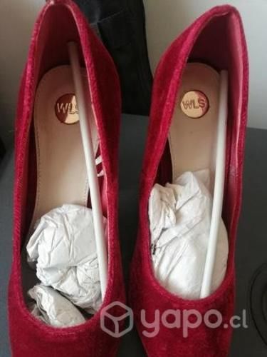 Zapatos de gamuza Rojo en exelente estado