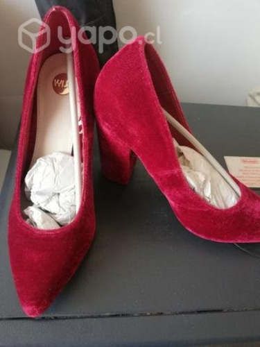 Zapatos de gamuza Rojo en exelente estado