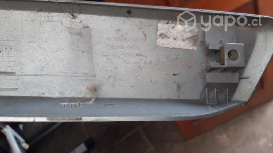 Moldura trasera original portalon SsangYong actyon