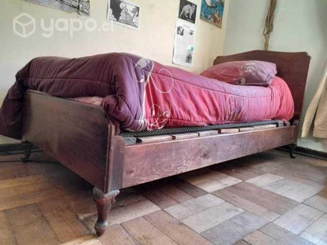 Cama de 1 plaza y 1/2 de madera y con somier