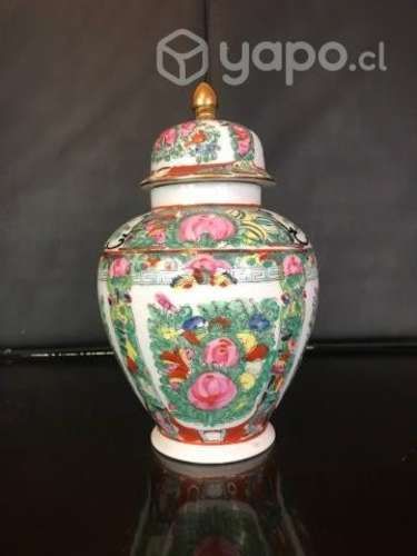 Llamativo Tibor Porcelana