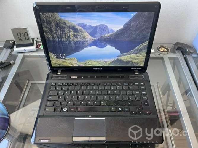Notebook Toshiba i3-4GB-SSD250GB-W10+Office2021