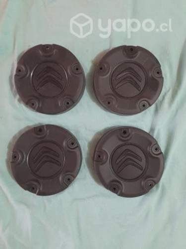 Tapa de rueda Citroen berlingo nuevas aro 15.