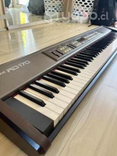 Teclado roland RD170 de casi 8 octav, 440mil
