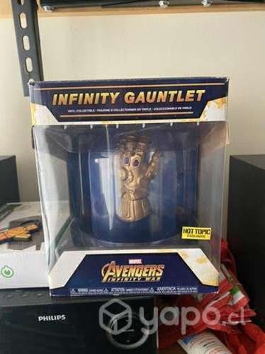 Thanos Funko Pop y Guantele Funko