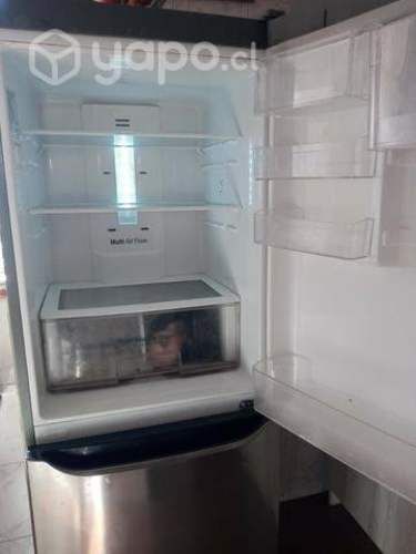 Refrigerador casi nuevo marca lg