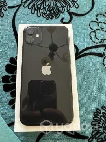 IPhone 11 black 64 GB.