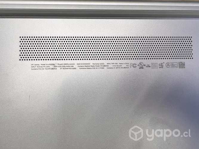 Laptop HP 14" i3 4GB 256gb poco uso