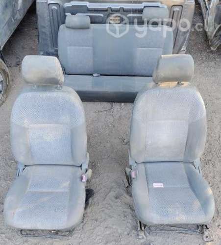 Juego Asientos (TYD004) Toyota Hilux 2.5 4x4 2015