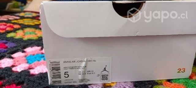 Air jordan 1 MID en caja