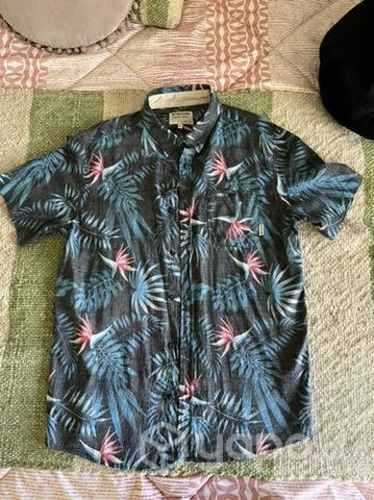 Camisa estilo guayabera Burton Talla L