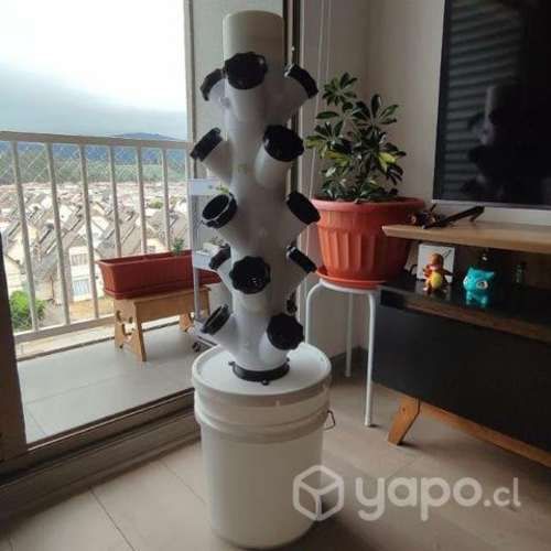 Sistema hidroponico vertical (15 plantas)