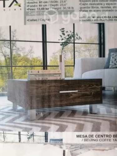 Mesa de centro con cajonera