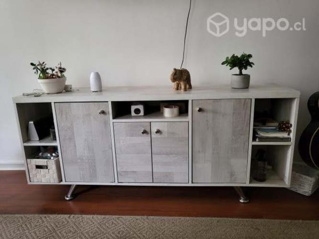 Rack de tv casi nuevo, mide 150cm de ancho