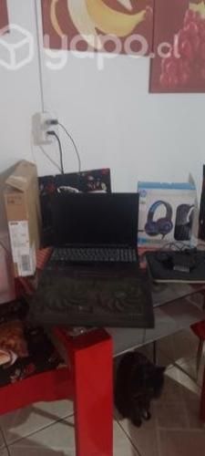 Lenovo icore 3 semi nuevo con todos sus accesorio