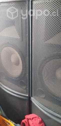 Parlantes pasivos de 15 y 18 para música en vivo