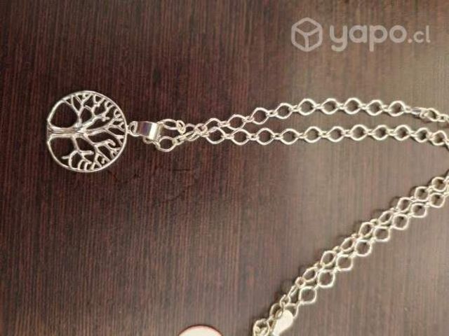 Collar de plata