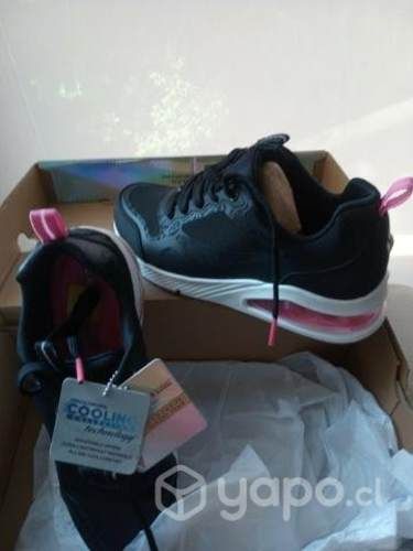 Estilosas zapatillas nuevass