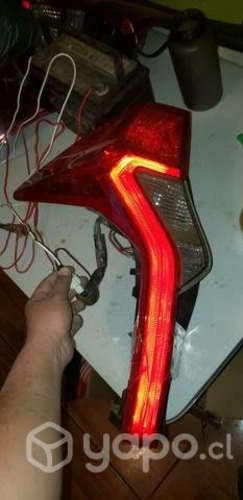 Foco izquierdo Montero G detalle