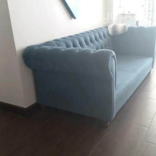 sillón capitone color azul.petrolep 1.90