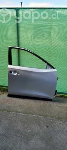 Puerta Nissan X-trail 16 a 22 delantera derecha
