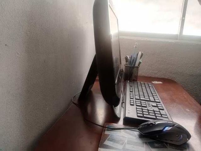 Vendo PC y monitor de 18,5