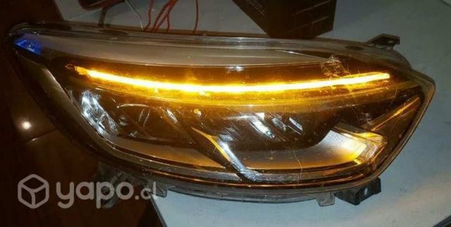 Optico derecho Captur 2017 2022 led buen estado