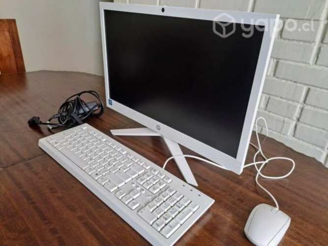 Computador HP ALL-in-One 2021 8 GB SIN USO