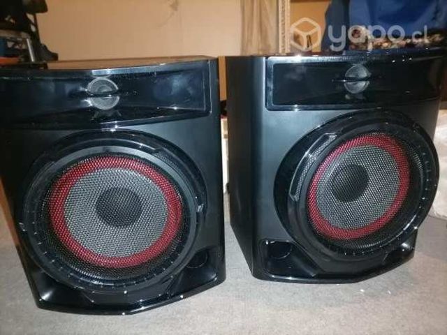 Parlantes Lg cj45